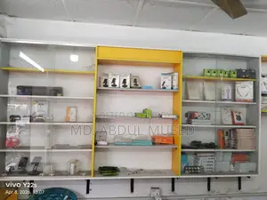 Mobile and Accessory Counter Rack