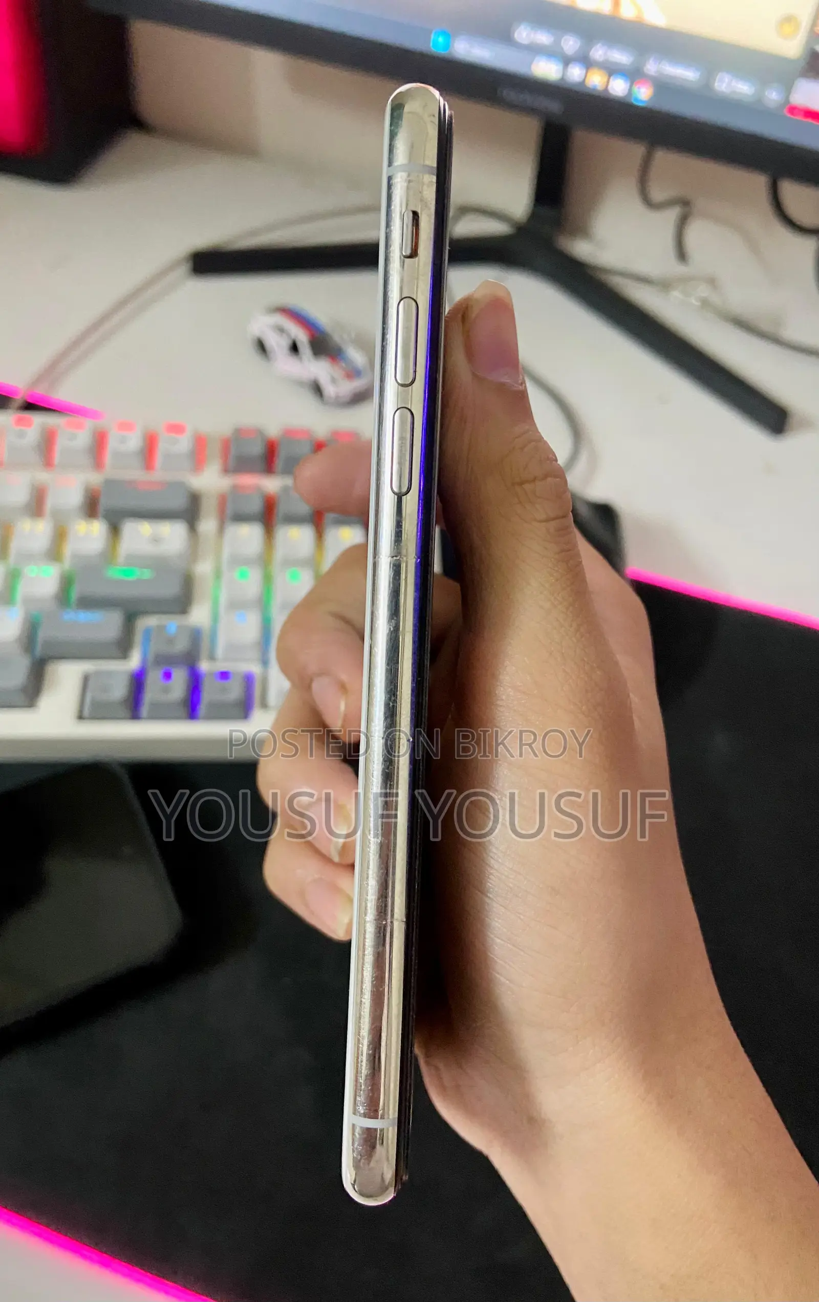 Apple iPhone X (Used)