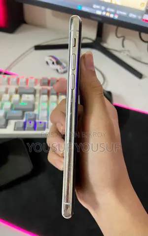 Apple iPhone X (Used)