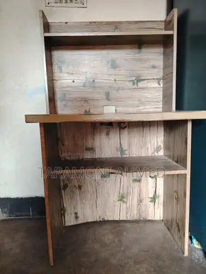 টেবিলটি বিক্রয় করা হবে