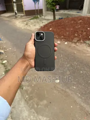 Apple iPhone 13 (Used)
