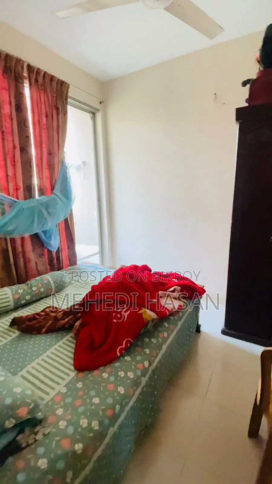 A used flat for sale in a prime location of Uttara Sector 13.