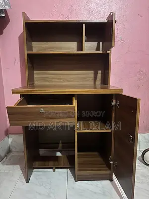 টেবিল বিক্রি হবে