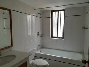2100 sft 3 Bed Apartment for Sale