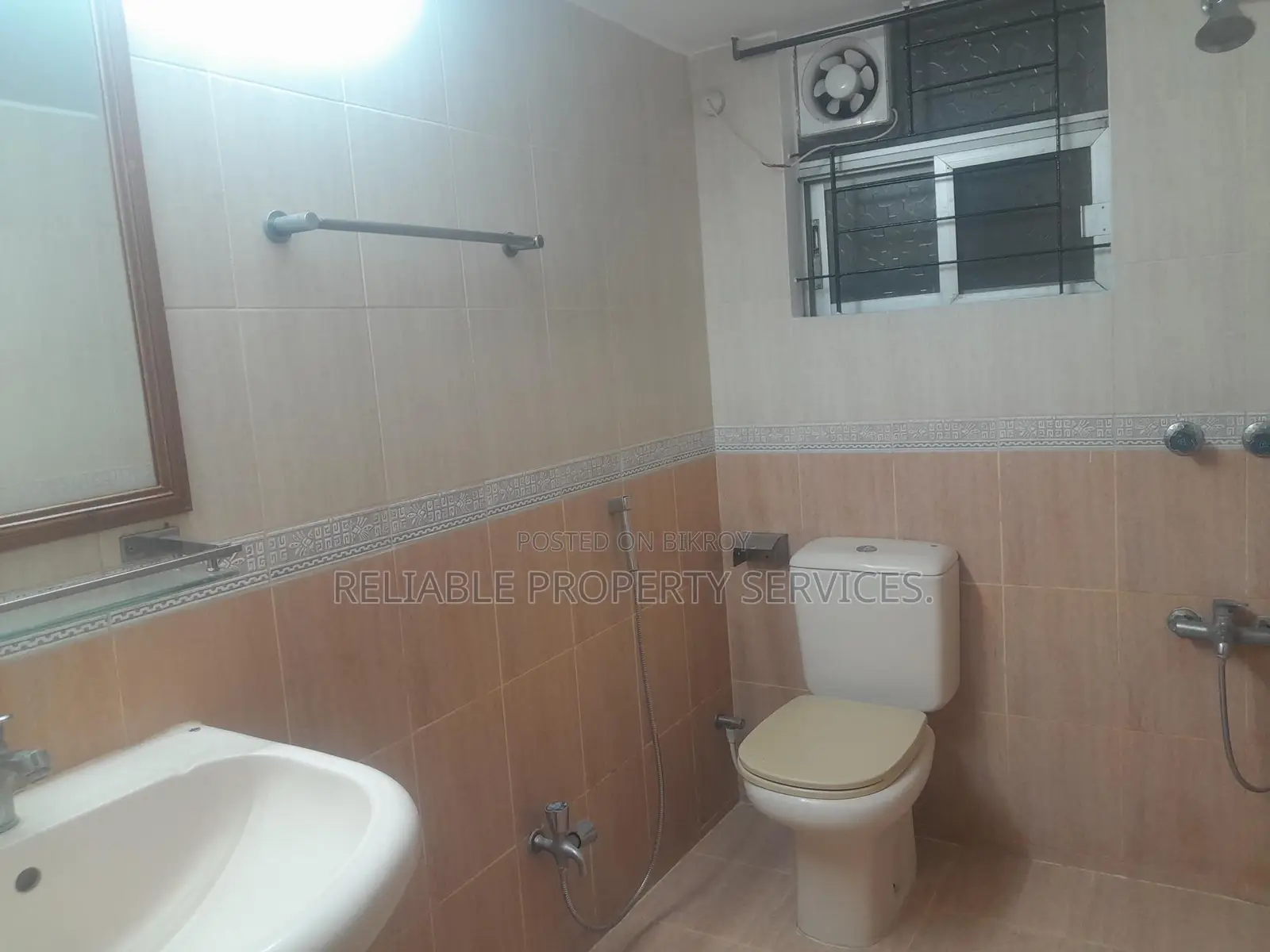 2100 sft 3 Bed Apartment for Sale