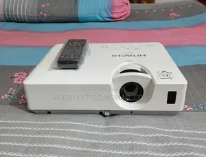 Hitachi CP-EX402 New 4000 ANSI Lumens Projector Made in Japan