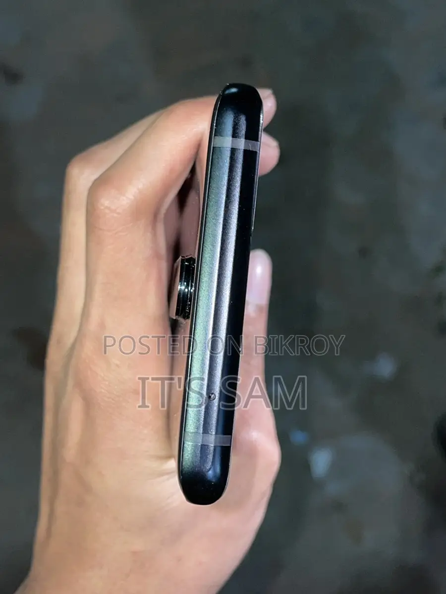 OnePlus 8 Pro (Used)