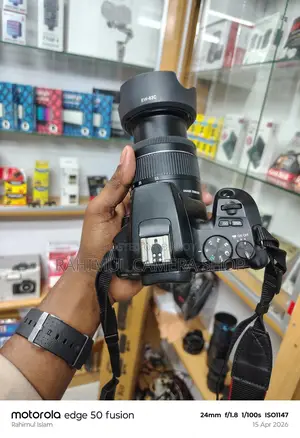 Canon 200D mark ii with 18-55 Neno stm lens full fresh condition