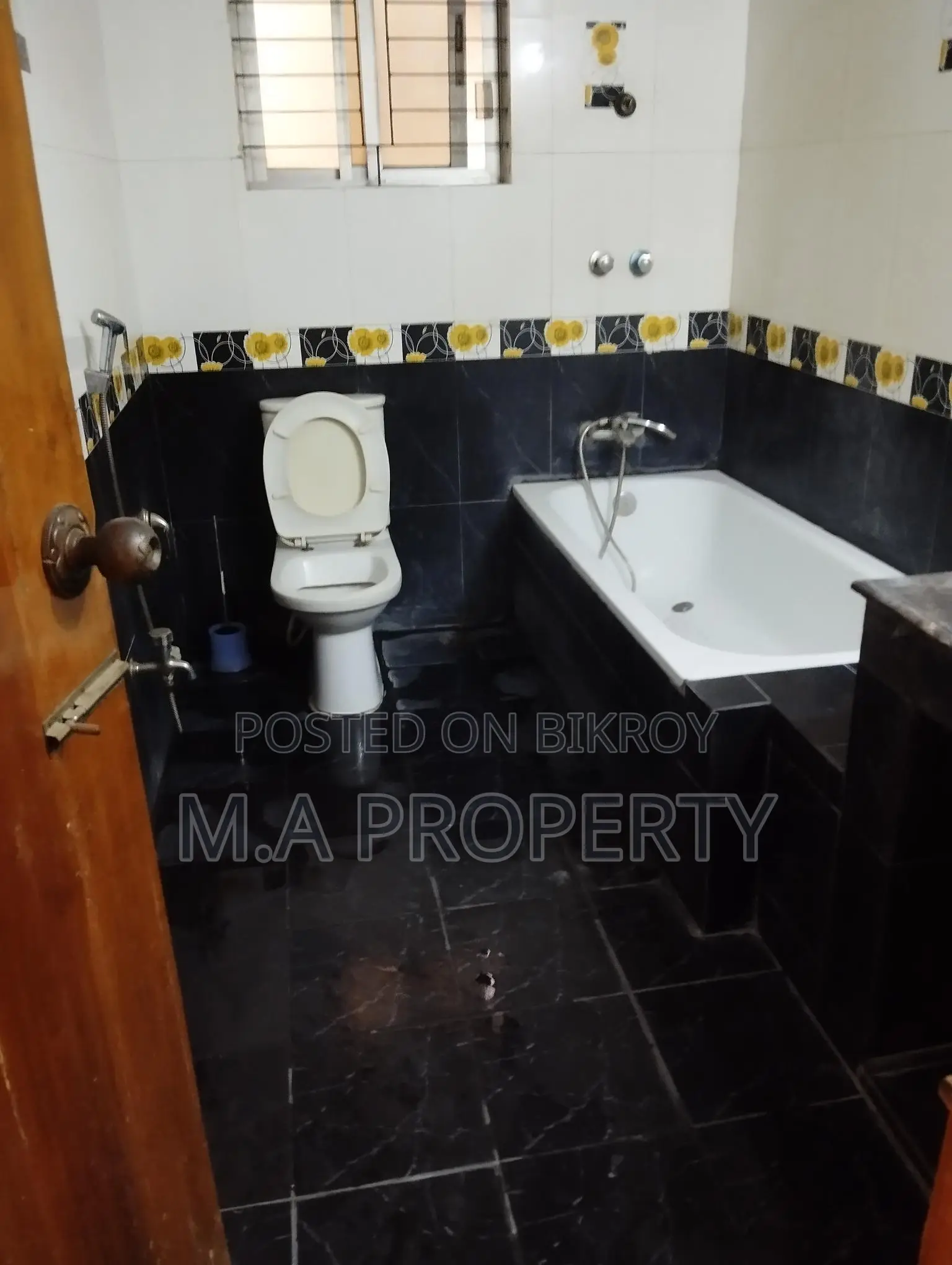 EXCLUSIVE 4 BED FURNISHED FLAT RENT IN GULSHAN 2