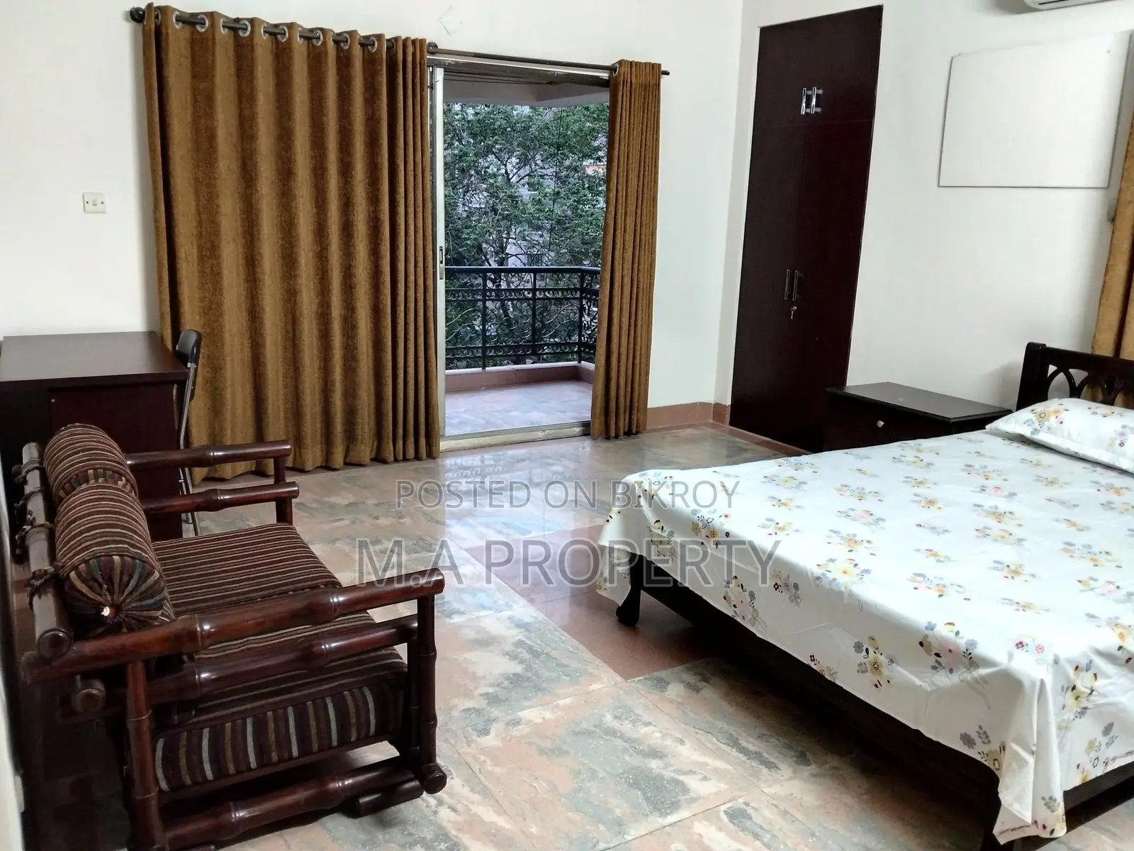 EXCLUSIVE 4 BED FURNISHED FLAT RENT IN GULSHAN 2
