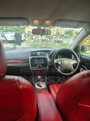 Toyota Premio 2012