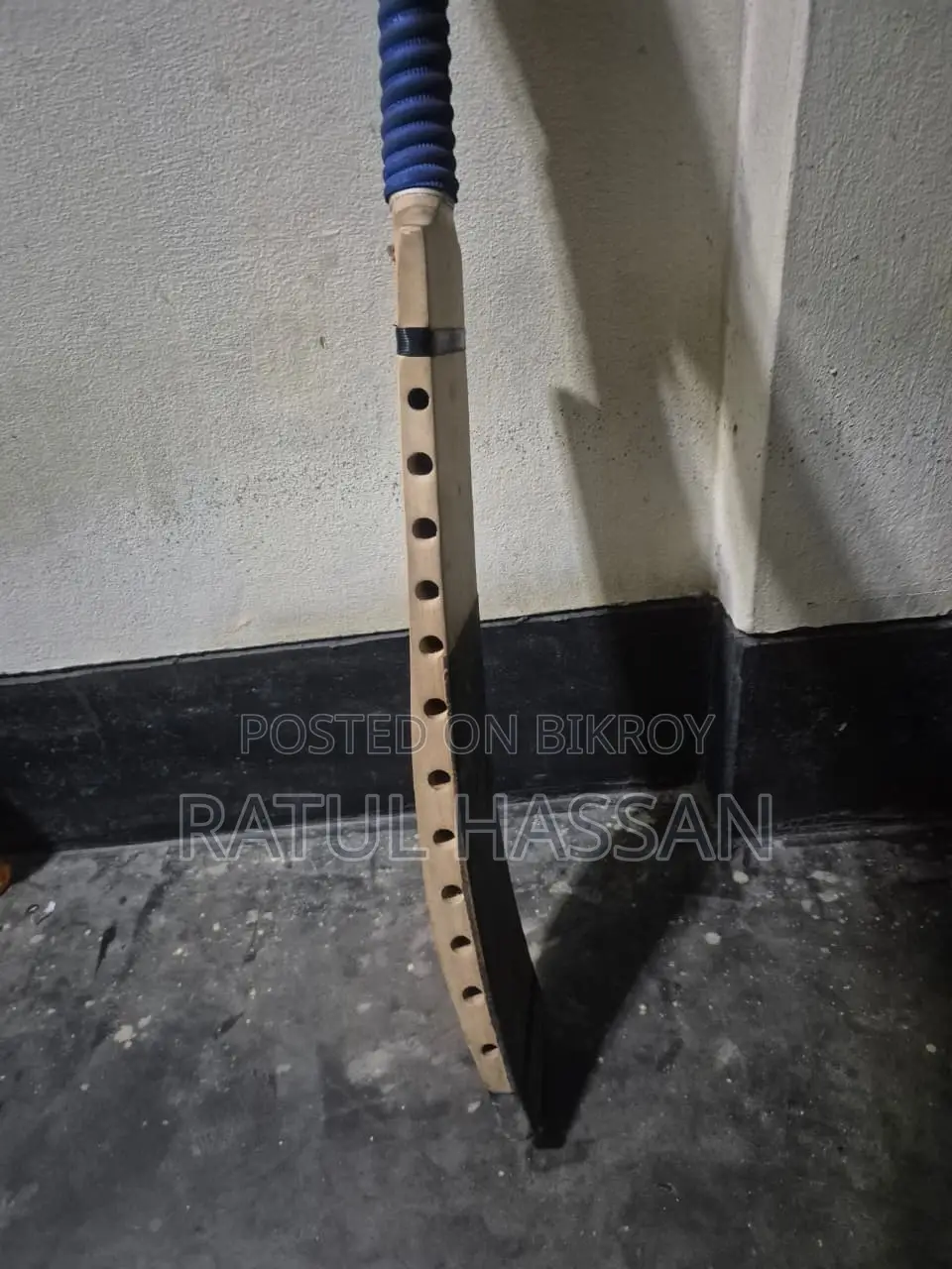 Cricket bat