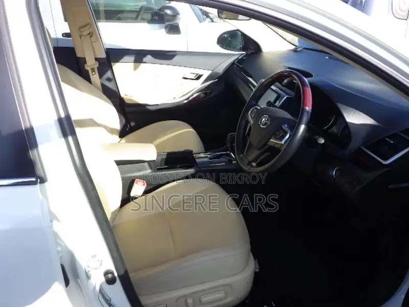 Toyota Premio F-EX PKG 4.5 POINT 2021