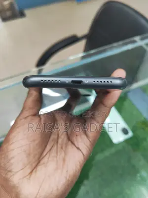 Apple iPhone 11 64 GB | 80% | Fresh (Used)