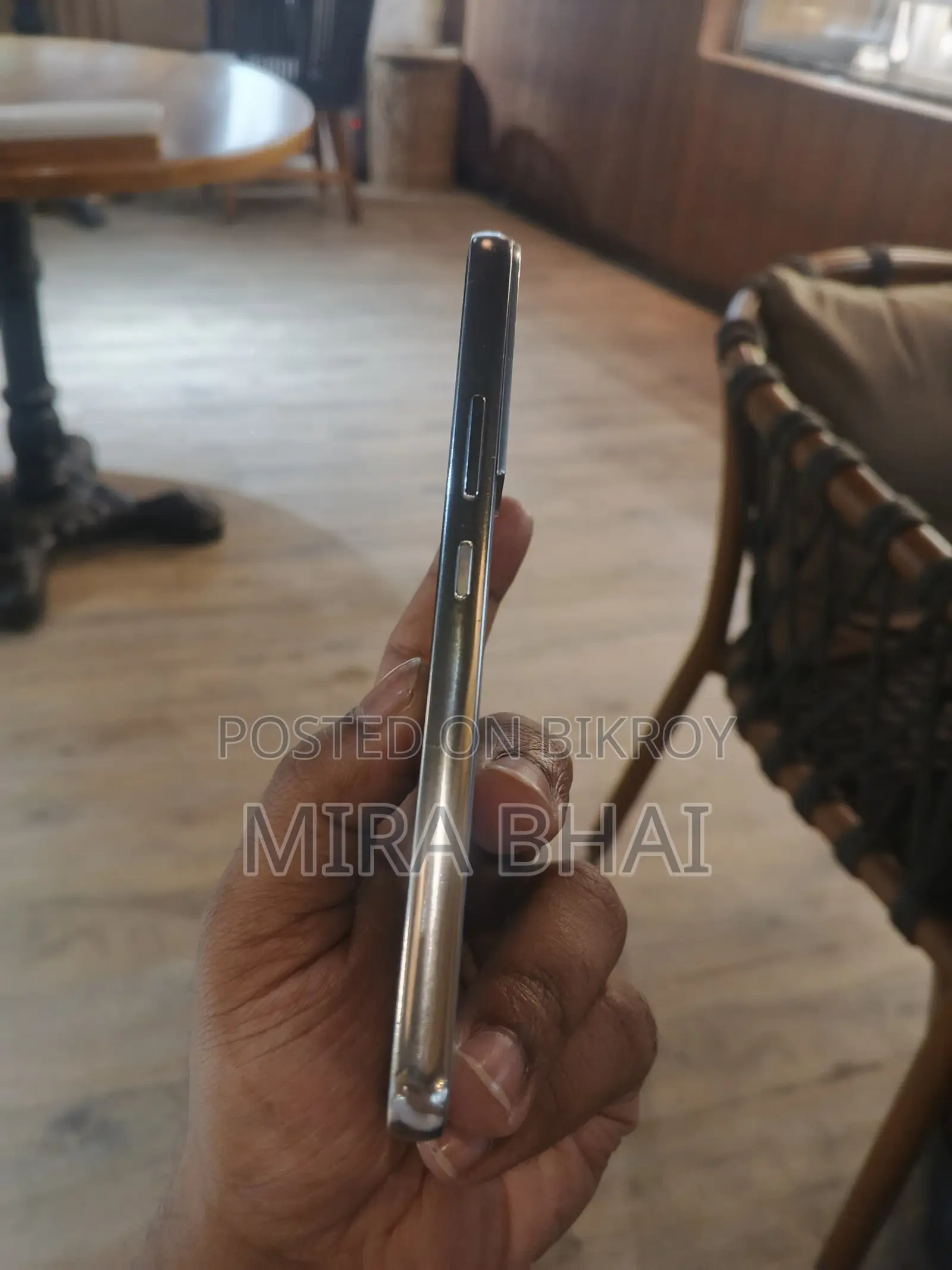 স্যামসাং গ্যালাক্সি এস২২ আসল (ইউজড)