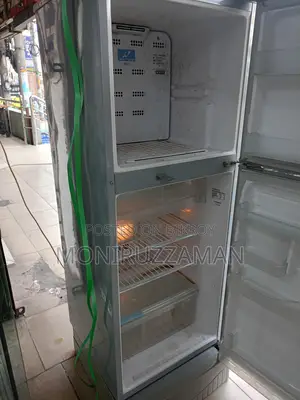 Original Hitachi Brand Fridge for Sale.