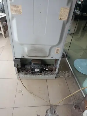 Original Hitachi Brand Fridge for Sale.