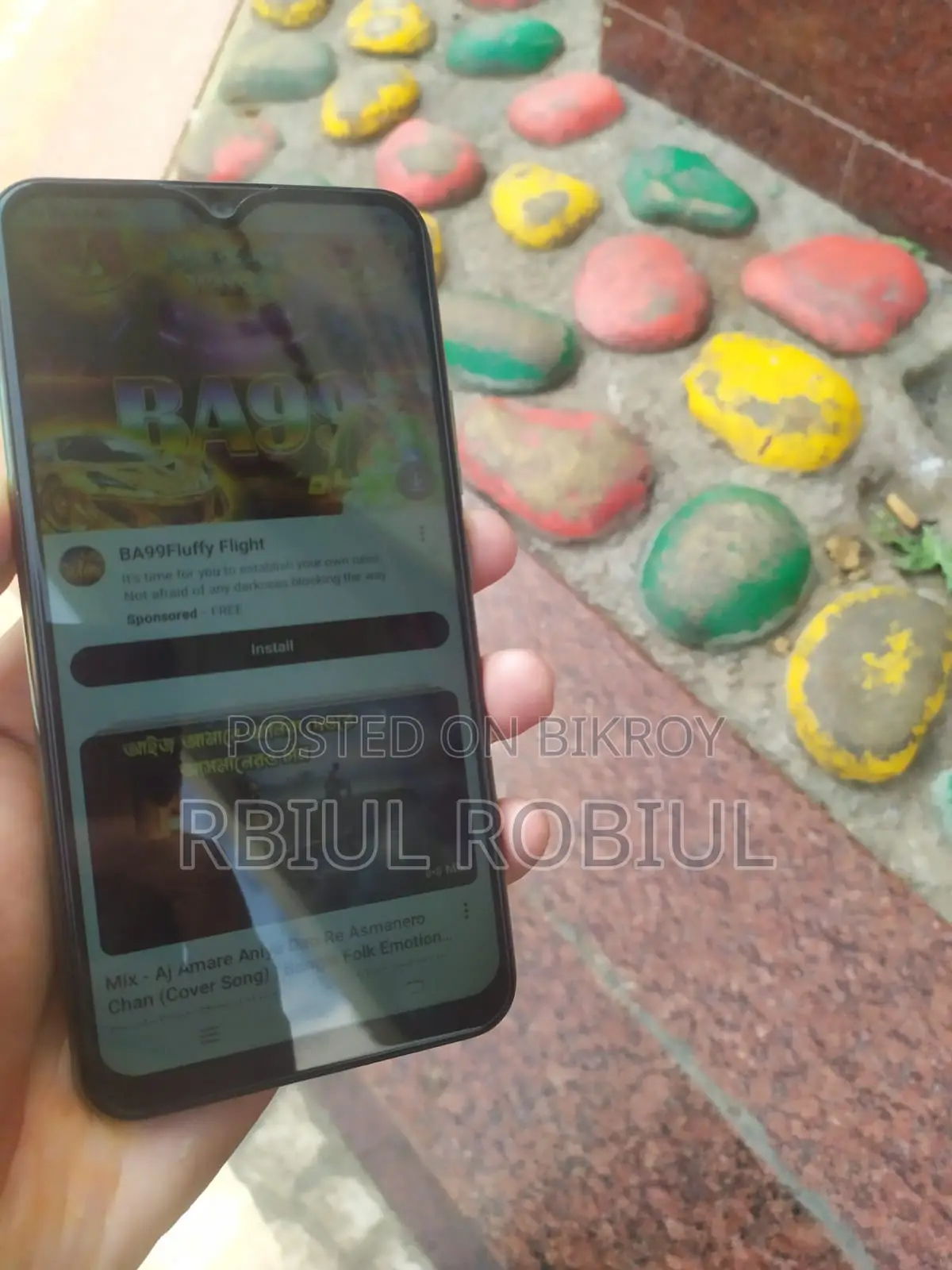 Vfone 8 /256 (Used)