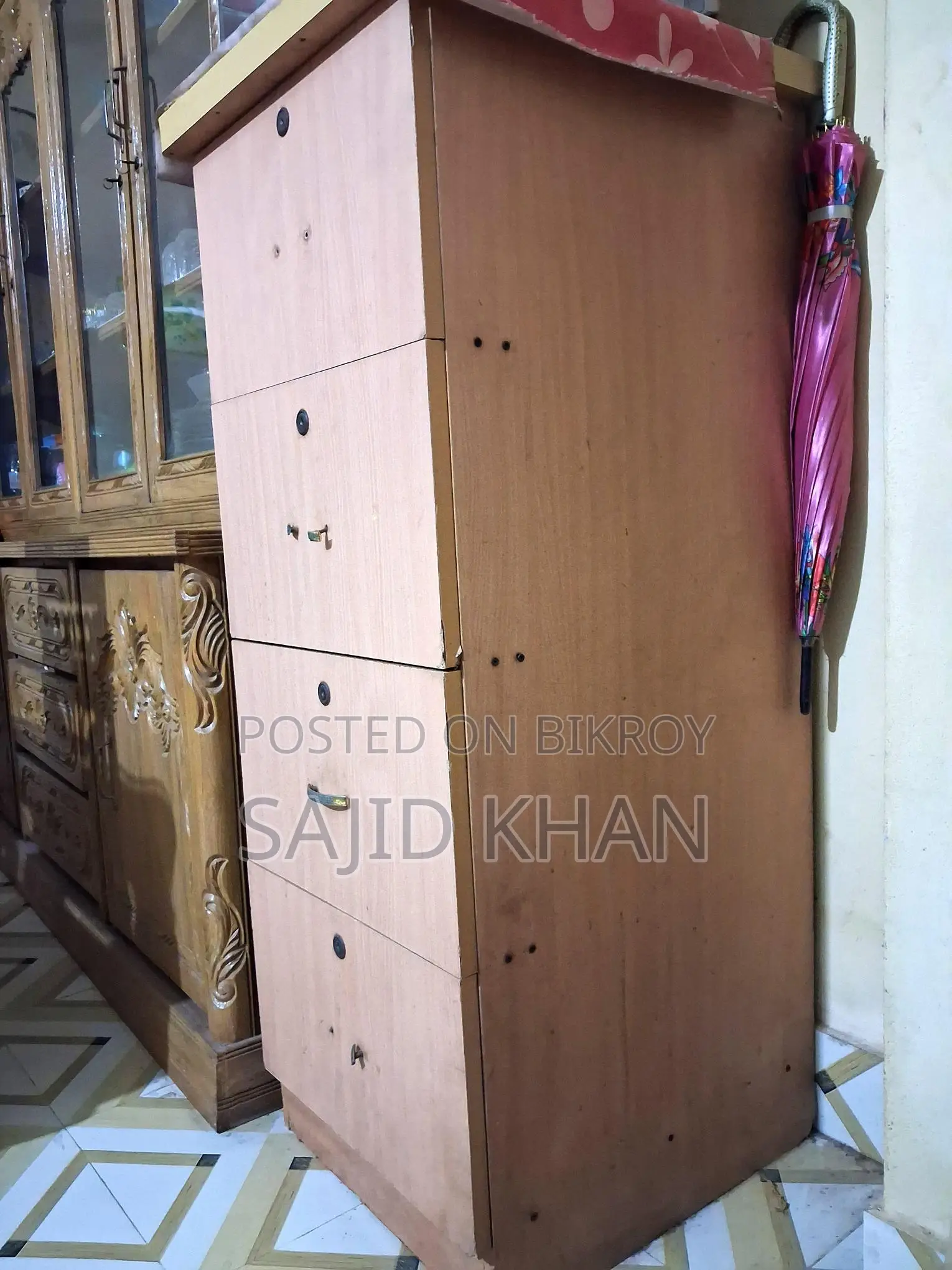 Single wardrobe/file cabinet for sale at a low price.