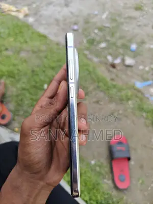 Vivo X200 12/512 (Used)
