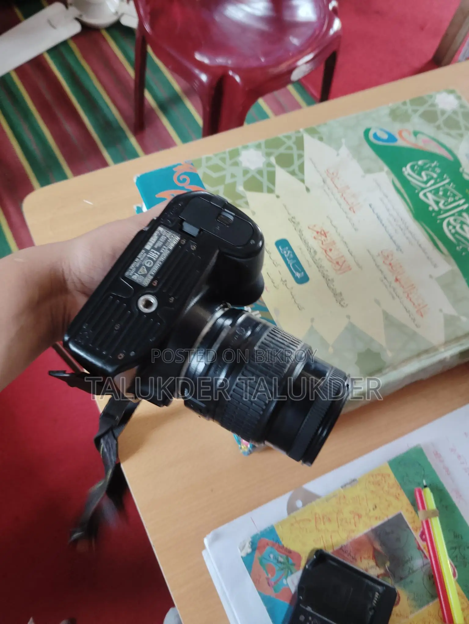 Nikon D 3200 পানির দামে বিক্রি হবে।