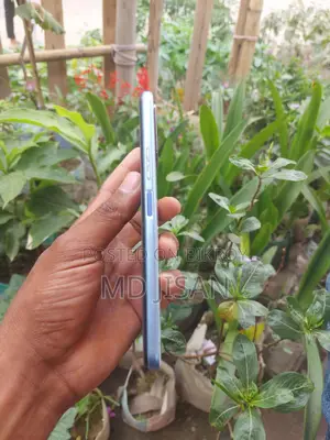 Vivo Y21 4/6 (Used)