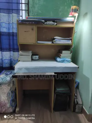 Reading and computer table for sale with table lamp stand