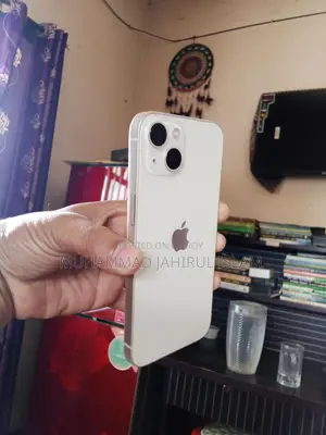 Apple iPhone 13 (Used)