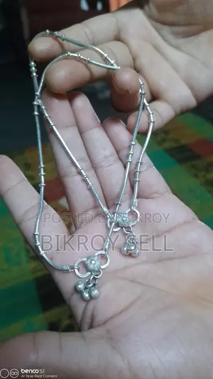 Two amazing silver anklets, brand new