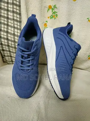 Sneaker