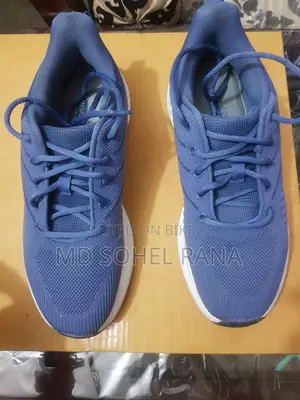 Sneaker