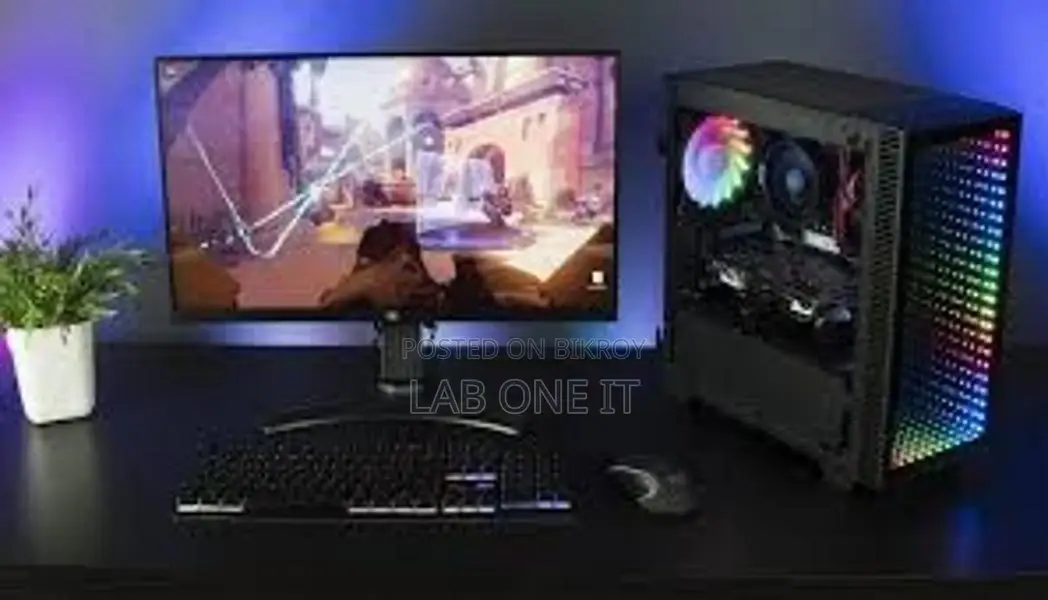 Desktop for Selling RAM 8gb and 128 SSD 17" Monitor