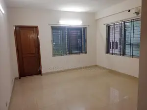 গুলশান নর্থ-এ চমৎকার ৩ বেডরুমের আনফার্নিশড ফ্ল্যাট ভাড়া