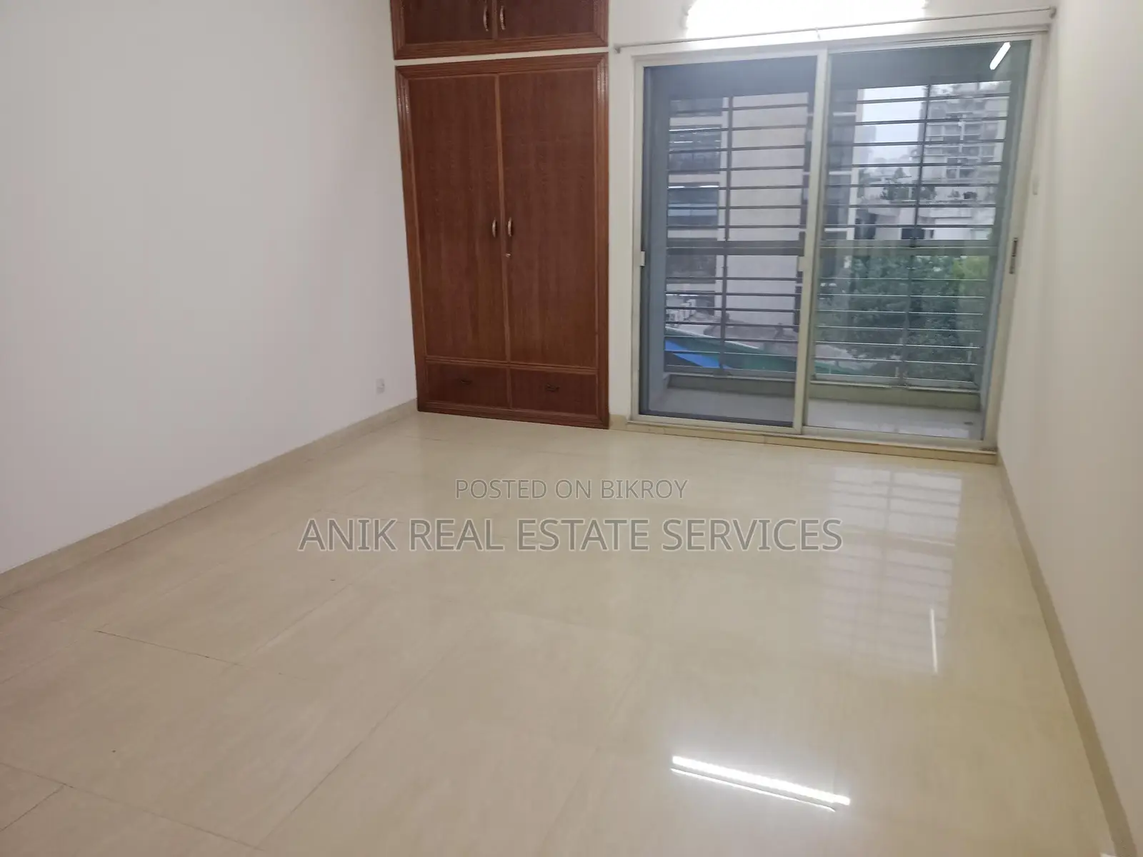 Wonderful 3 Bedroom Un Farnised Flat Rent At Gulshan North