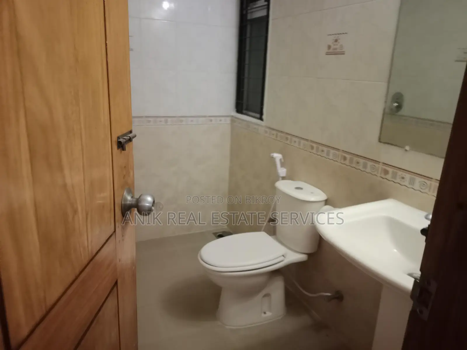 Wonderful 3 Bedroom Un Farnised Flat Rent At Gulshan North