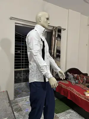 উন্নত মানের ফাইবার মেনিকুইন ছেলে ডল অসাধারণ