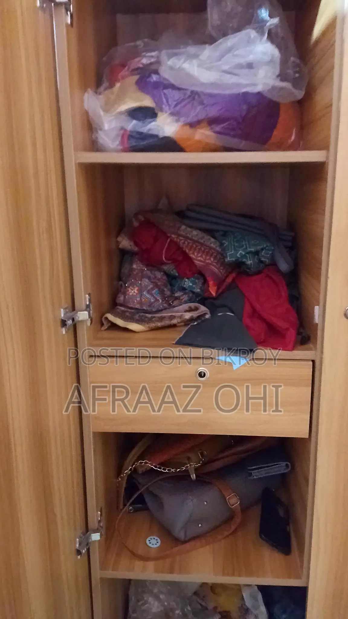 Almirah Partex Good Quality