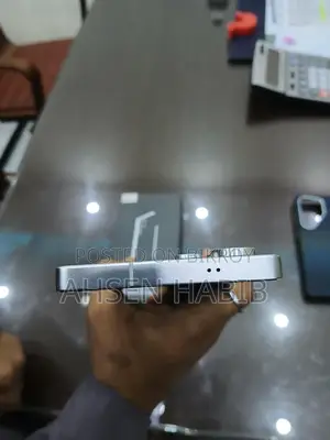 Samsung Galaxy S25 Ultra (Used)