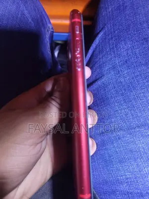 Apple iPhone 11 . (Used)