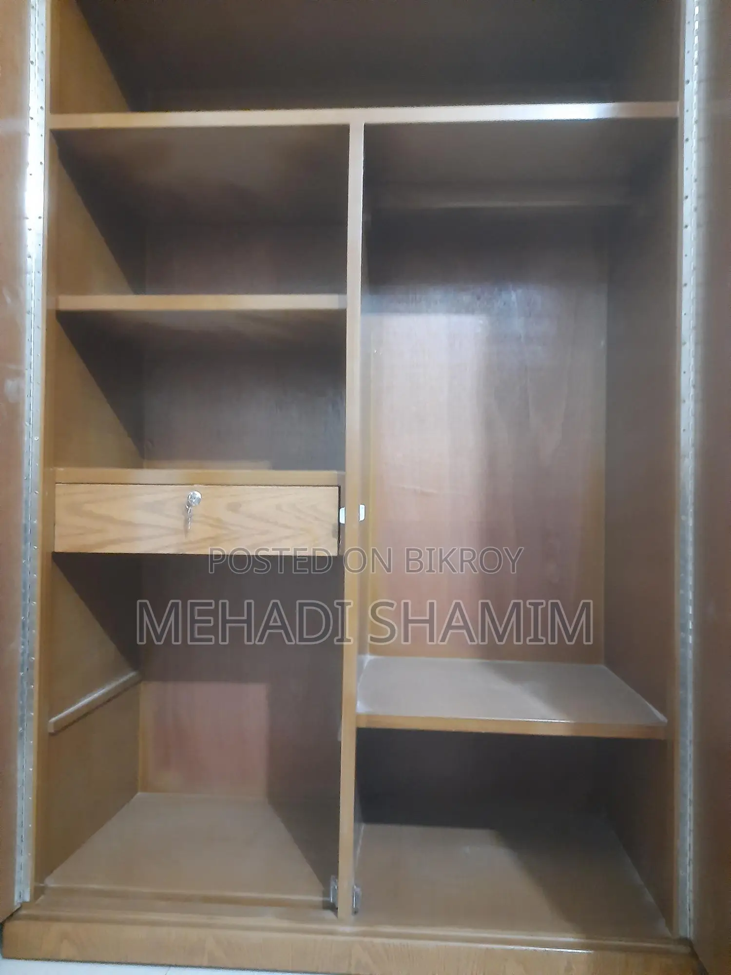 Canadian Wood Almirah 6ft x 4ft