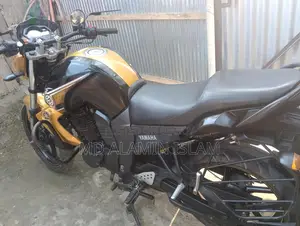 Yamaha FZS 2017