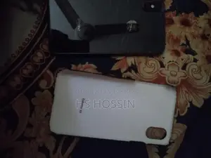 Apple iPhone XS (Used)