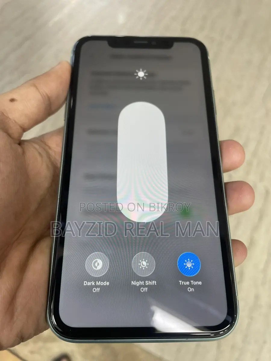 Apple iPhone 11 (Used)