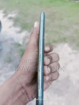 Realme 8 (Used)