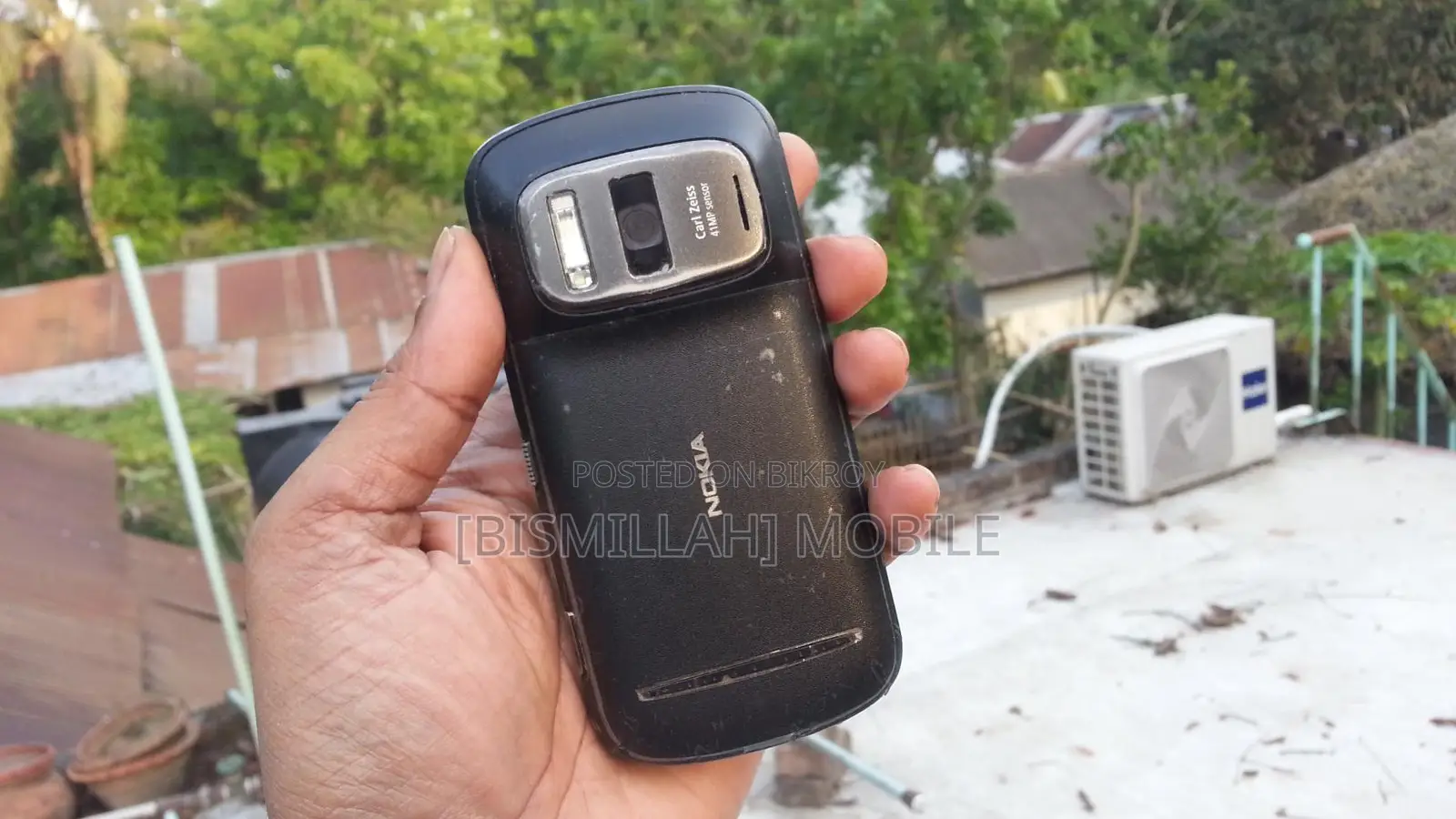 Nokia 808 PureView 41mp+ 3 batteries (Used)