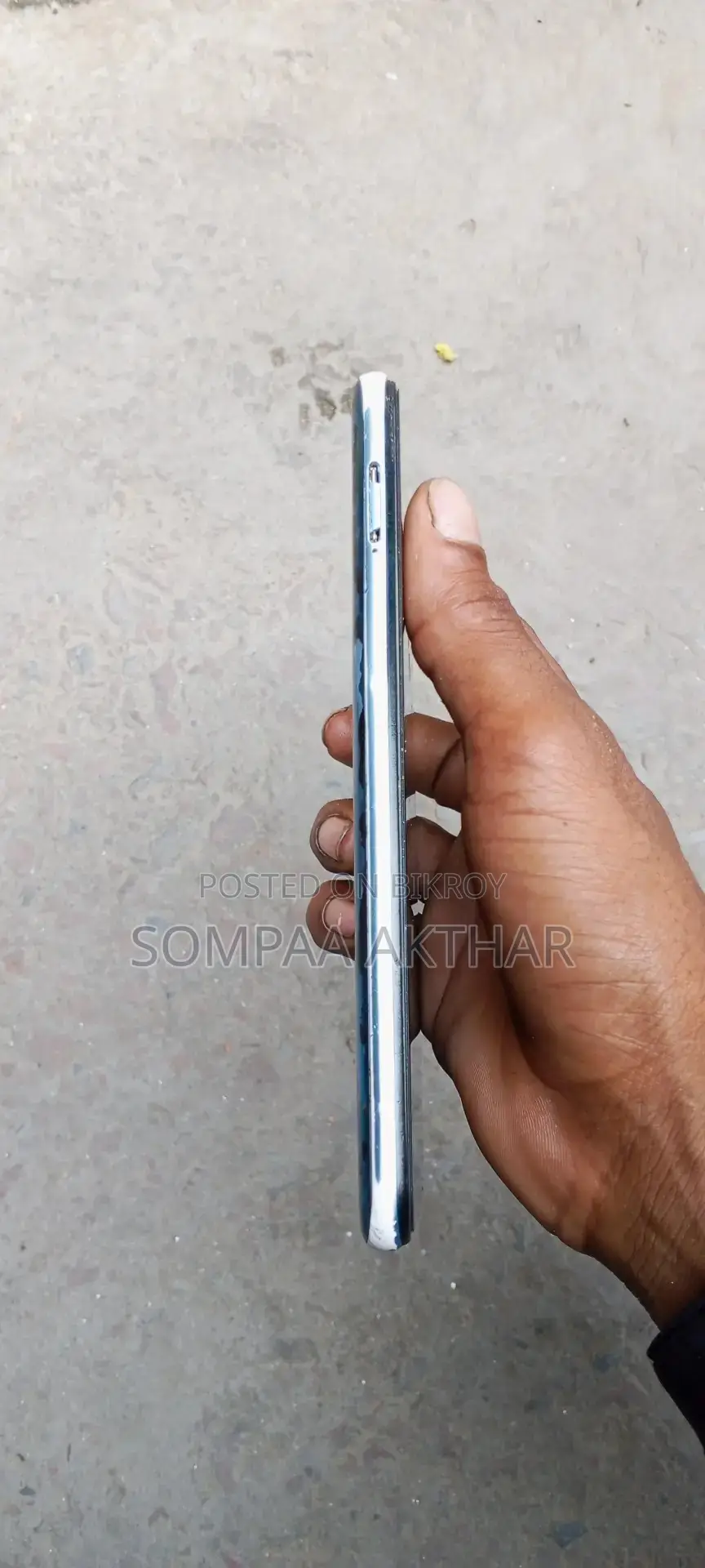 Realme C17 6GB 128GB (Used)