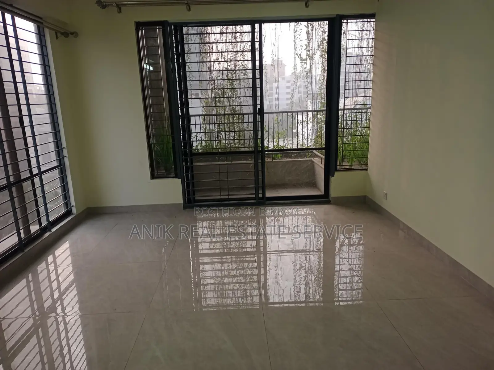 Good Quality 4 Bedroom Un Farnised Flat Rent At Gulshan 2