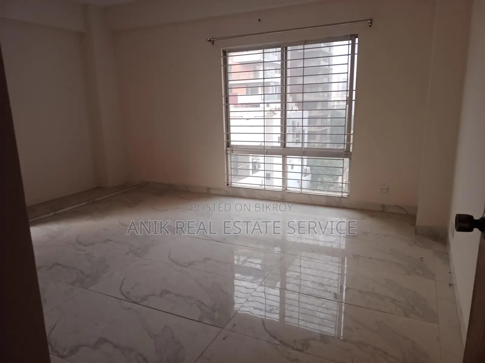 Good Quality 4 Bedroom Un Farnised Flat Rent At Gulshan 2