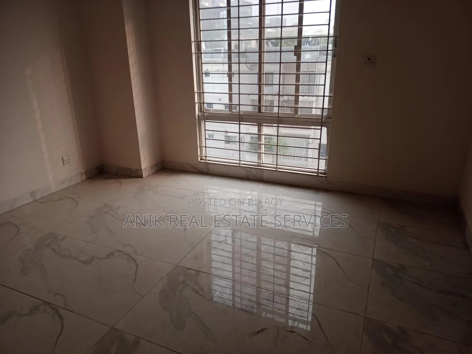 Good Quality 4 Bedroom Un Farnised Flat Rent At Gulshan 2