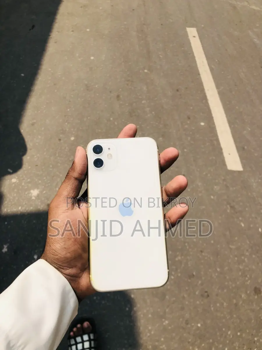 Apple iPhone 11 (ব্যবহৃত)